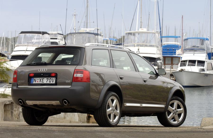  Audi Allroad 4.2 Quattro (4B, C5) 2004 года  (AU) (фото 2 из 10)